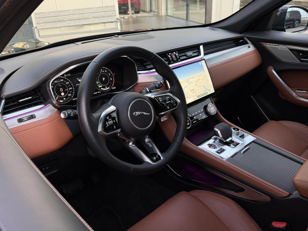 57008560-40.jpg